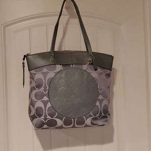 Coach Signature Tote